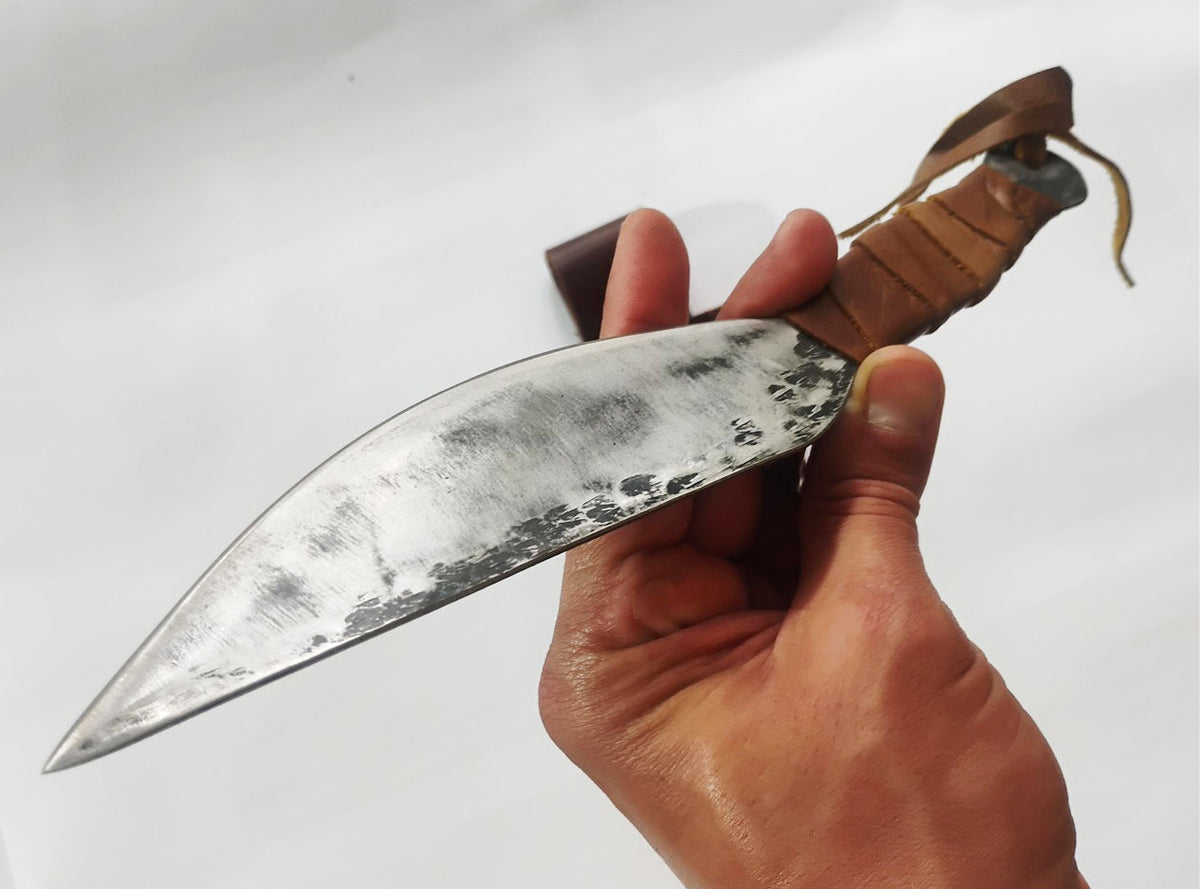 Custom Knife with Moon-Effect Artistic Welding &Sheath